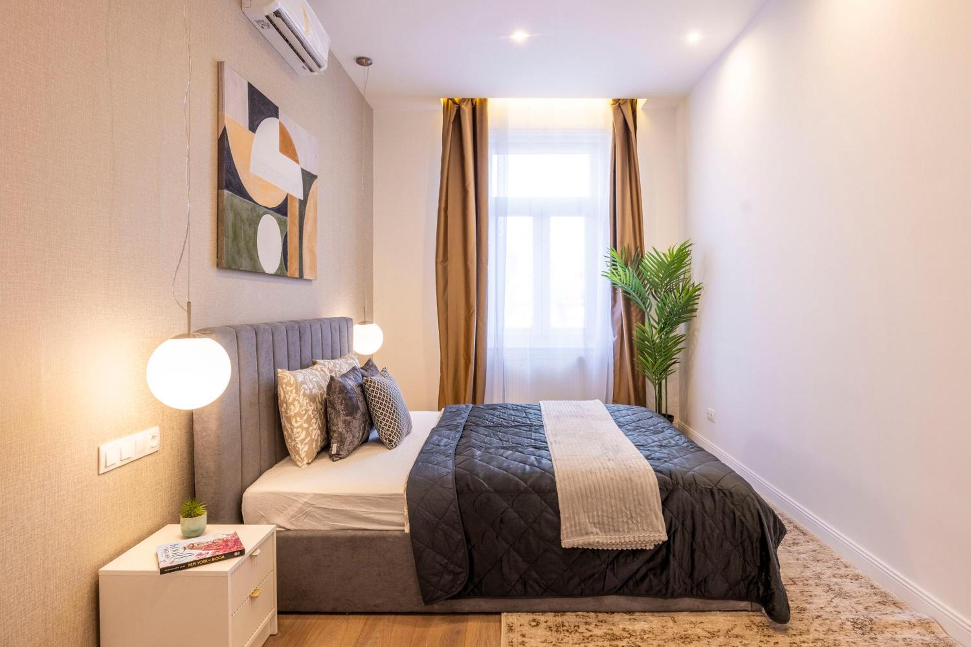 Luxury & Classy Central Apartment With 3Bedrm, 2Bathrm Budapest Exterior photo